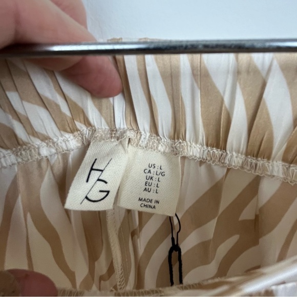 Happily Grey Dilky Zebra Print Wide Leg Trouser. Beige and White. Large NWT - Picture 6 of 8